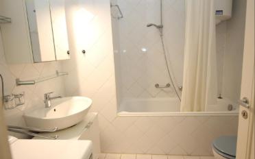 Furnished flat 2 rooms - image - 4