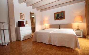 Villa - image - 5