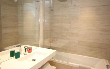 Furnished flat 3 rooms - image - 4