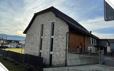 Mixed use property - image - 2