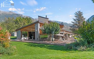 Villa - image - 1