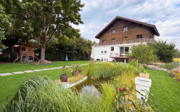 Einfamilienhaus 8.5 Zimmer - image - 1