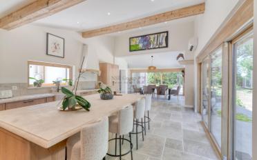 Single house 10 rooms - image - 6