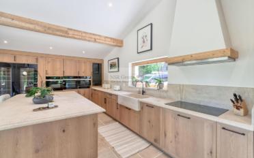 Single house 10 rooms - image - 9
