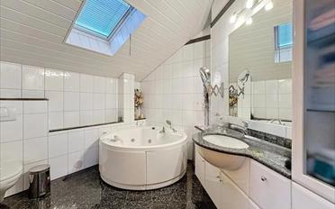 Villa 7.5 pièces - image - 13