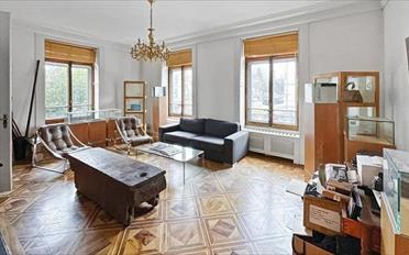 Single house 21 rooms - image - 7