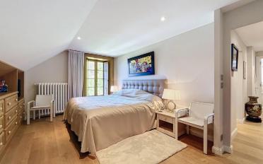 Single house 20 rooms - image - 8