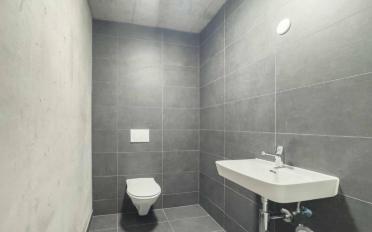 Commercial - image - 9