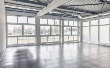 Office - image - 4