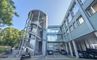 Office - image - 6