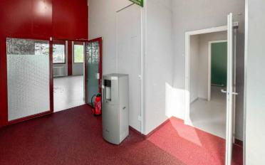Commercial - image - 9