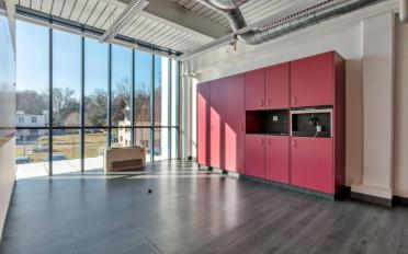 Office - image - 4