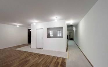 Office - image - 4