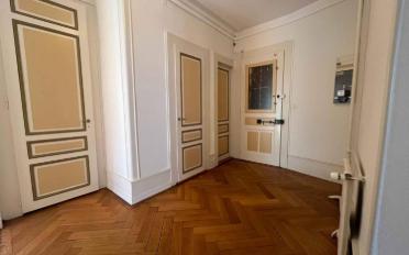 Office - image - 7