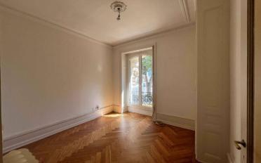 Office - image - 4