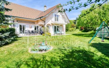 Einfamilienhaus 7.5 Zimmer - image - 1