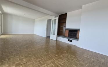 Apartment 4 rooms - image - 2