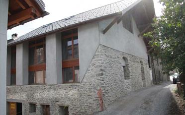 Maison 9 pièces - image - 3