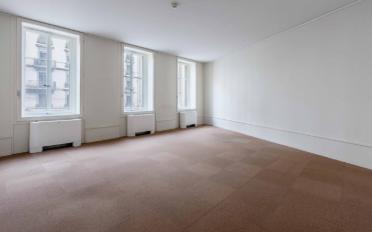 Office - image - 1