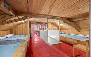 Einfamilienhaus 8.5 Zimmer - image - 8