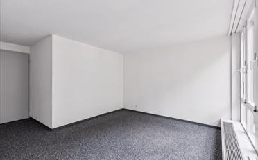 Office - image - 4