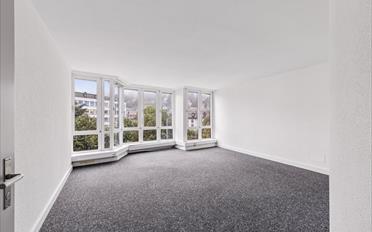 Office - image - 8