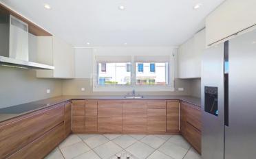 Reihenfamilienhaus 6.5 Zimmer - image - 3