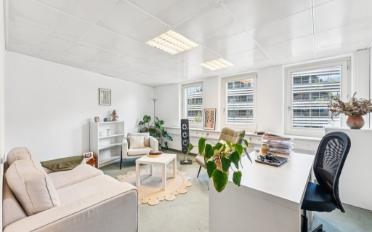 Bureau - image - 2