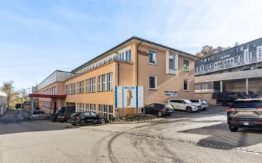 Commercial - image - 1