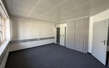 Office - image - 9