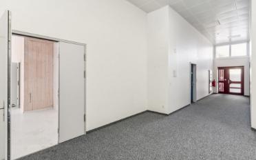 Commercial - image - 3