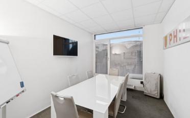 Office - image - 6
