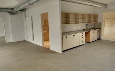 Office - image - 5