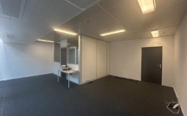 Office - image - 5