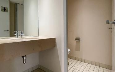 Office - image - 8
