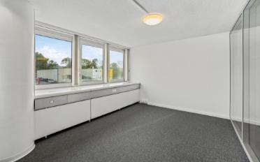 Office - image - 7
