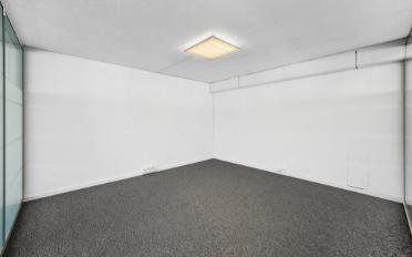 Office - image - 10