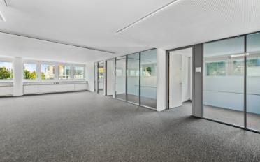 Office - image - 4