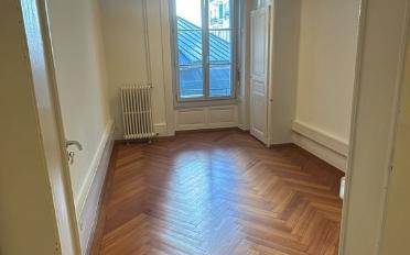 Office - image - 7