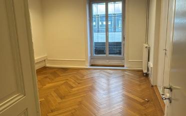 Office - image - 9