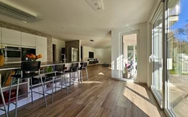 Maison contiguë 9 pièces - image - 4