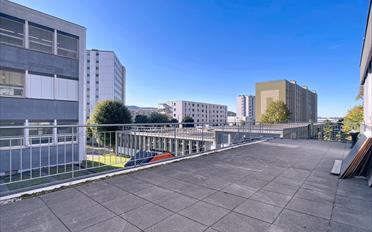 Commercial - image - 2