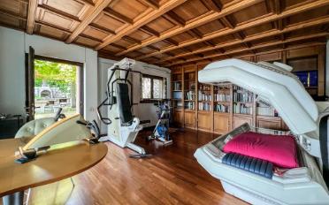 Reihenfamilienhaus 10.5 Zimmer - image - 2