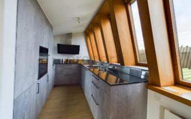 Dachwohnung 4.5 Zimmer - image - 4