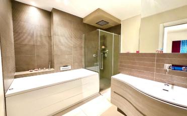Maison 7.5 pièces - image - 7