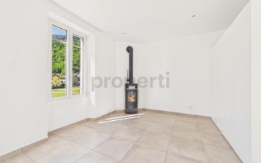 Residential building 10.5 rooms - image - 1