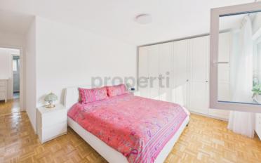 Residential building 12.5 rooms - image - 12