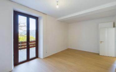 Attic flat 7 rooms - image - 9