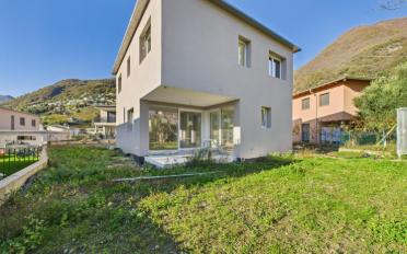Einfamilienhaus 4.5 Zimmer - image - 1