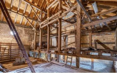 Building land - image - 8